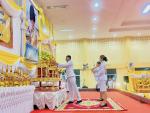 พิธีถวายเครื่องสักการะและวางพานพุ่มทอง พุ่มเงินและพิธีจุดเที